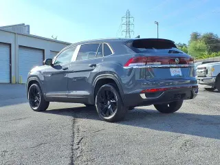 Volkswagen Atlas Cross Sport 2026 SE 4dr SUV con Tecnología