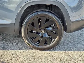 Volkswagen Atlas Cross Sport 2026 SE 4dr SUV con Tecnología