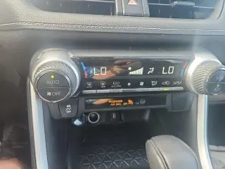 Toyota RAV4 Hybrid 2021 AWD LE 4p SUV