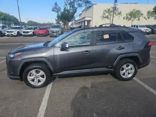 Toyota RAV4 Hybrid 2021 AWD LE 4p SUV