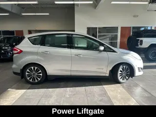 Ford C-MAX Hybrid 2018 Titanium 4p Familiar