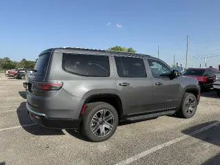 Jeep Wagoneer 2024 4x2 Serie II 4p SUV