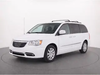 Chrysler Town and Country 2016 Touring 4p Minivan