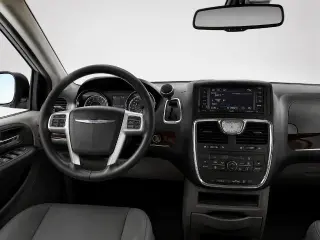 Chrysler Town and Country 2016 Touring 4p Minivan