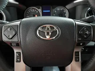 Toyota Tacoma 2018 4x2 SR5 Camioneta de acceso 4p 6.1 pies LB