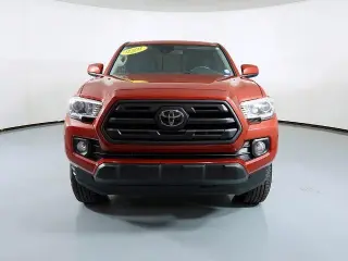 Toyota Tacoma 2018 4x2 SR5 Camioneta de acceso 4p 6.1 pies LB