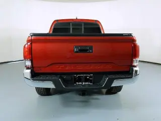 Toyota Tacoma 2018 4x2 SR5 Camioneta de acceso 4p 6.1 pies LB