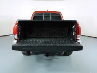 Toyota Tacoma 2018 4x2 SR5 Camioneta de acceso 4p 6.1 pies LB