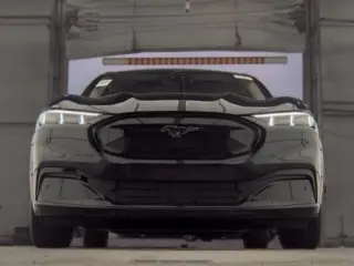 Ford Mustang Mach-E 2023 Premium 4p SUV