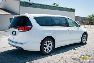 Chrysler Pacifica 2018 Touring Plus 4dr Mini-Van