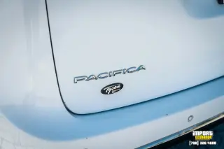 Chrysler Pacifica 2018 Touring Plus 4dr Mini-Van