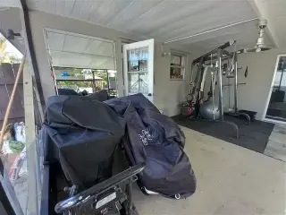 MARY'S CLEANING