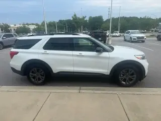 Ford Explorer 2023 XLT 4p SUV