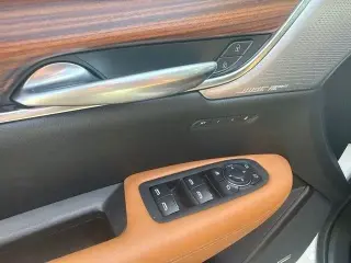 Cadillac XT5 2025 Lujo Premium 4p SUV