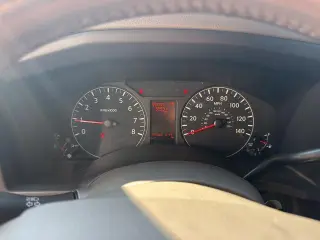 Nissan NV 2014 3500 HD S 3 puertas Furgoneta de pasajeros (V8)