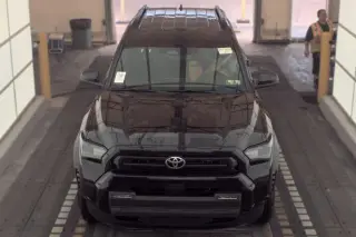 Toyota 4Runner 2025 4x4 SR5 SUV de 4 puertas