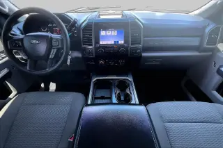 Ford F-250 Super Duty 2019 4x4 XLT 4 puertas, cabina doble (Crew Cab), batea de 6.8 pies (SB)