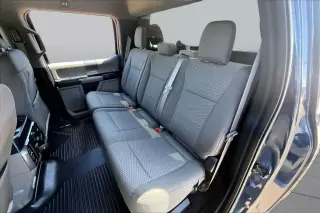 Ford F-250 Super Duty 2019 4x4 XLT 4 puertas, cabina doble (Crew Cab), batea de 6.8 pies (SB)