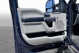 Ford F-250 Super Duty 2019 4x4 XLT 4 puertas, cabina doble (Crew Cab), batea de 6.8 pies (SB)
