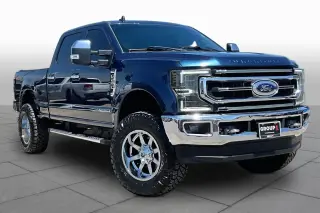 Ford F-250 Super Duty 2019 4x4 XLT 4 puertas, cabina doble (Crew Cab), batea de 6.8 pies (SB)