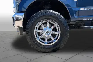 Ford F-250 Super Duty 2019 4x4 XLT 4 puertas, cabina doble (Crew Cab), batea de 6.8 pies (SB)