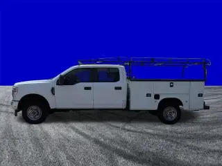 Ford F-250 Super Duty 2021 4x4 XL Cabina Doble (Crew Cab) de 4 puestas y caja larga (LB) de 8 pies