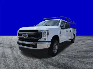 Ford F-250 Super Duty 2021 4x4 XL Cabina Doble (Crew Cab) de 4 puestas y caja larga (LB) de 8 pies
