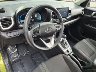 Hyundai VENUE 2023 SEL Crossover de 4 puertas