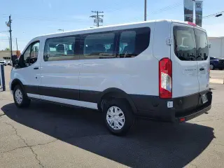 Ford Transit 2024 350 XL 3 puertas LWB techo bajo para pasajeros