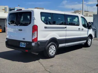 Ford Transit 2024 350 XL 3 puertas LWB techo bajo para pasajeros