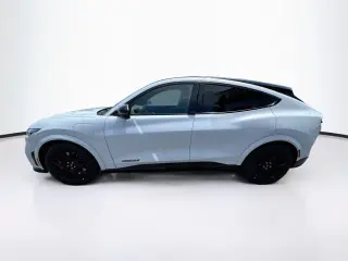 Ford Mustang Mach-E 2023 AWD GT SUV de 4 puertas