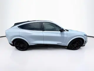 Ford Mustang Mach-E 2023 AWD GT SUV de 4 puertas