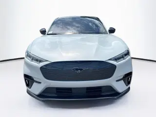 Ford Mustang Mach-E 2023 AWD GT SUV de 4 puertas