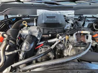 Chevrolet Silverado 2500HD 2015 4x4 LTZ de 4 puertas, cabina doble (Crew Cab) y caja corta (SB)