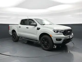Ford Ranger 2023 4x2 XLT 4 puertas SuperCrew batea de 5.1 pies