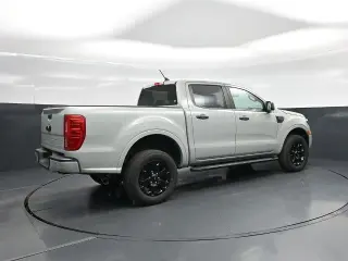 Ford Ranger 2023 4x2 XLT 4 puertas SuperCrew batea de 5.1 pies