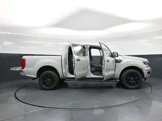 Ford Ranger 2023 4x2 XLT 4 puertas SuperCrew batea de 5.1 pies