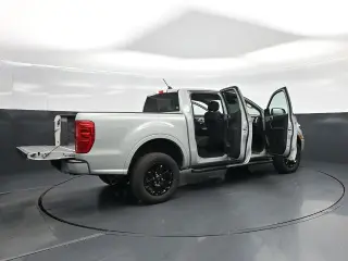 Ford Ranger 2023 4x2 XLT 4 puertas SuperCrew batea de 5.1 pies