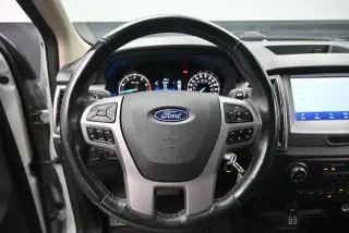 Ford Ranger 2023 4x2 XLT 4 puertas SuperCrew batea de 5.1 pies
