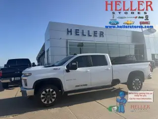 Chevrolet Silverado 3500HD 2022 4x4 LT Cabina Doble de 4 puertas batea corta (SRW)