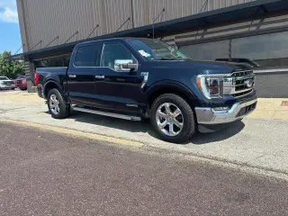 Ford F-150 2022 4x2 Lariat 4 puertas SuperCrew caja de 5.5 pies