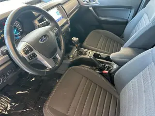 Ford Ranger 2023 4x4 XLT 4 puertas SuperCrew caja corta de 5.1 pies