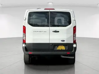 Ford Transit 2025 Furgón de Carga 250 de 3 puertas, Distancia Eje Corta (SWB), Techo Bajo