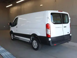 Ford Transit 2025 Furgón Cargo SWB Techo Bajo 3p