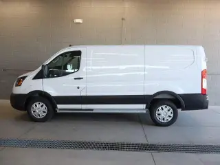 Ford Transit 2025 Furgón Cargo SWB Techo Bajo 3p