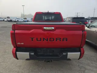 Toyota Tundra 2022 4x4 Limited 4 puertas Double Cab Pickup SB