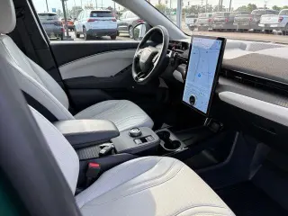 Ford Mustang Mach-E 2024 AWD Premium 4 puertas SUV