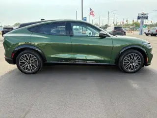 Ford Mustang Mach-E 2024 AWD Premium 4 puertas SUV