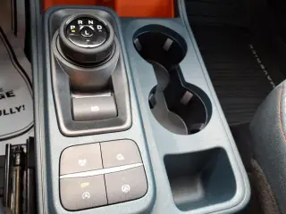Ford Maverick 2023 AWD XLT 4 puertas SuperCrew caja corta de 4.5 pies