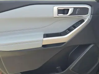 Ford Explorer 2024 AWD XLT SUV de 4 puertas